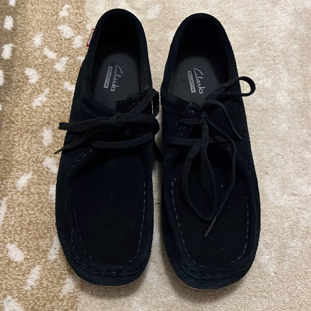 Clarks Women's Black Suede Lace-Up Moccasin Shoes